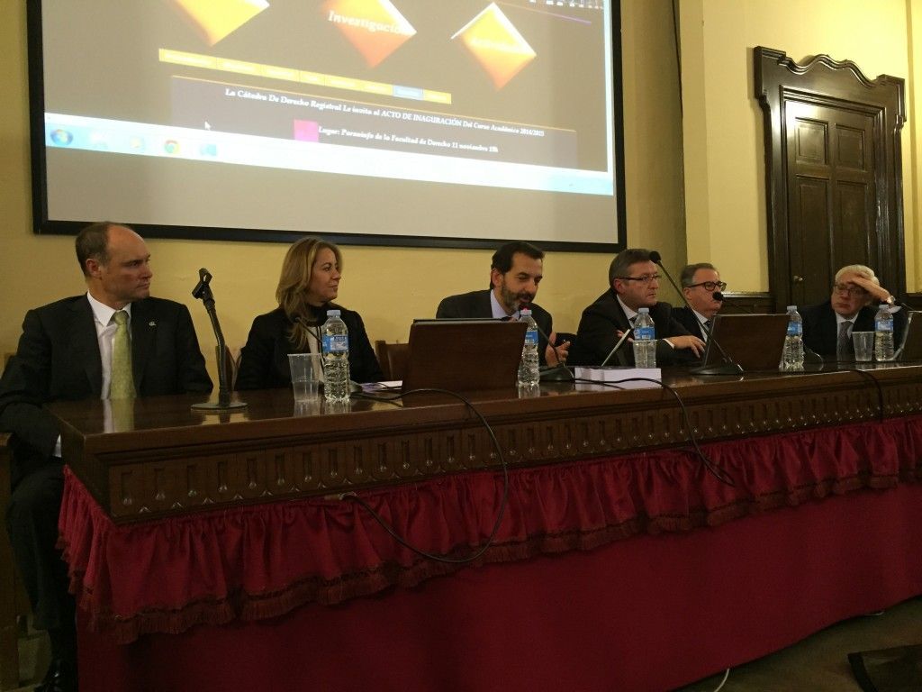 2014-11-11 20.20.55 CONFERENCIA CATEDRA DERECHO REGISTRAL