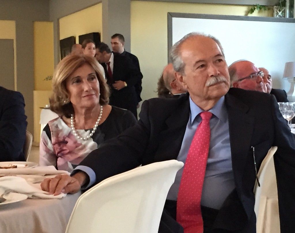 2015-11-16 17.20.52 constantino y nieves